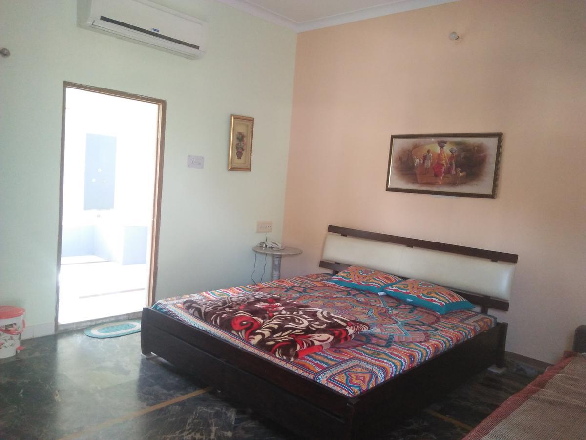 Ganesham Guest House Джодпур Стая снимка