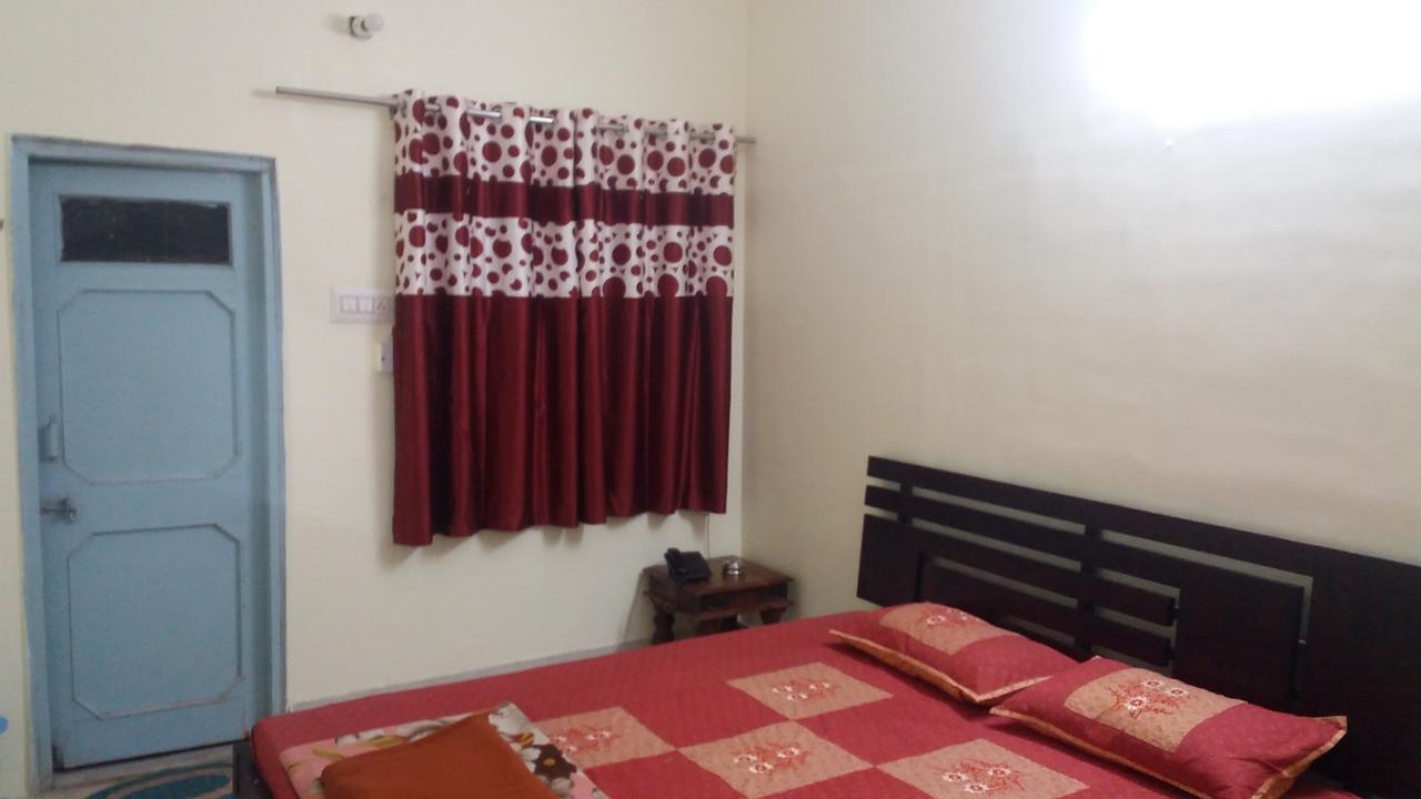 Ganesham Guest House Джодпур Стая снимка